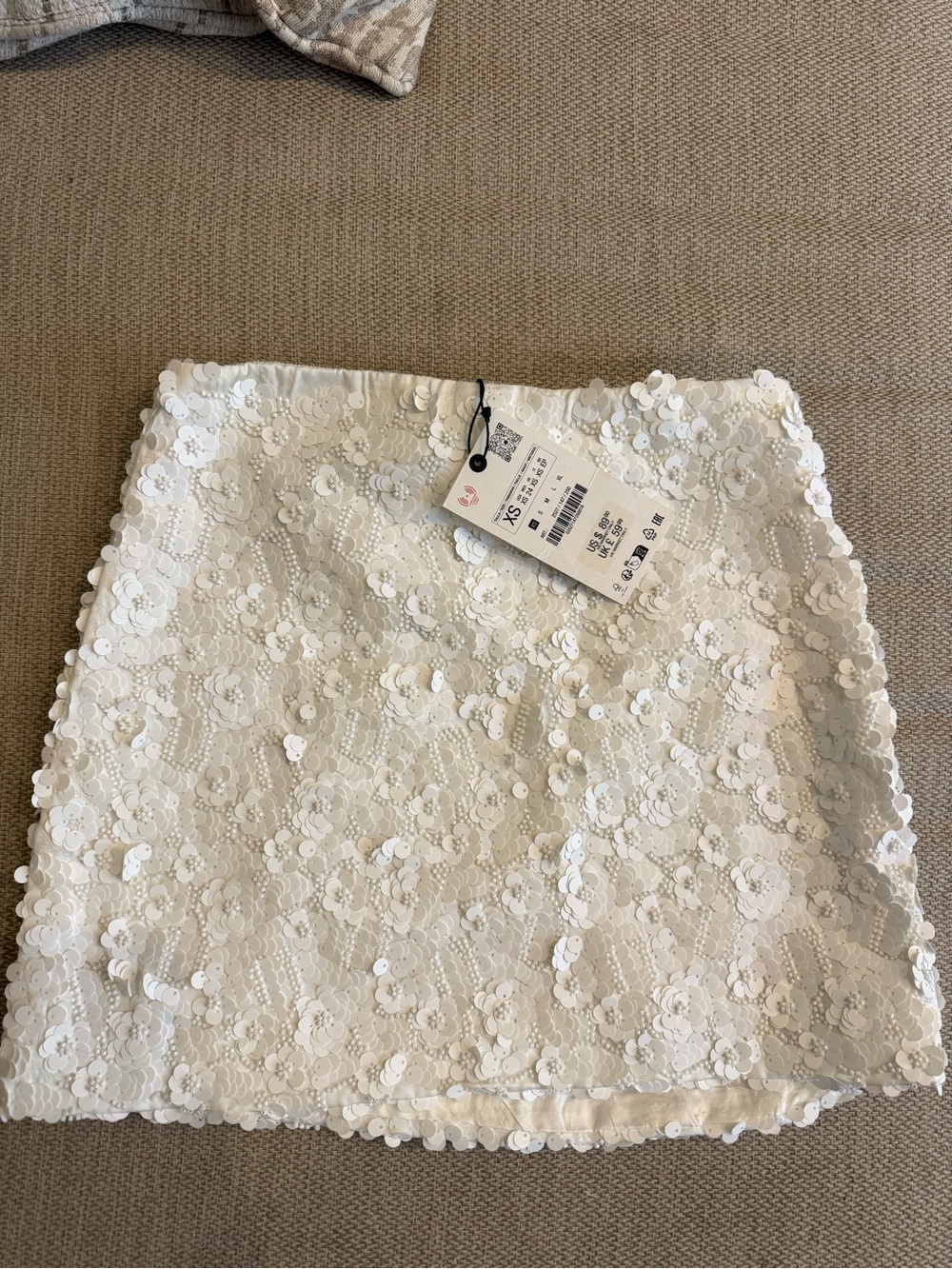Zara White Sequin Floral Lace Mini Skirt - Picture 3 of 3